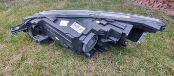 Ford Kuga III 3 MK3 DFK 2019 - predni svetlo lampa LED - 6