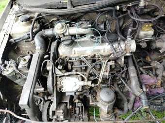 Škoda octavia 1.9 tdi 66 kw dily motor typ AGR - 6