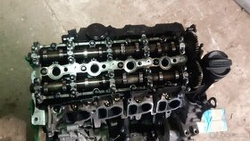 Motor BMW 2.0D B47C20B poškozený - 6