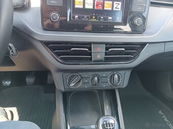ŠKODA Scala Ambition 1,0 TSI 70 kw 5-stup.mech.(modrá) 2022 - 6