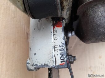 Historická motorová pila Stihl Contra - 6