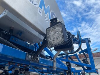 Postřikovač MGM 3024/18 - plná výbava, nový - výstavní kus - 6