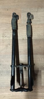 Babetta 210 - přední vidlice černé - 6