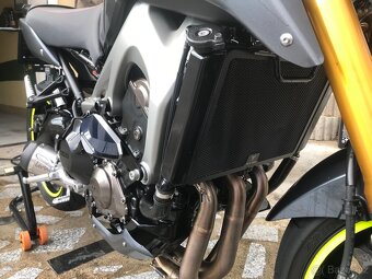 Yamaha mt09 street rally - 6