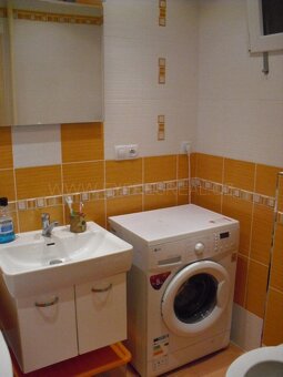 1+kk,Brno-Veveří,ul.Bayerova, 36m2 - 6