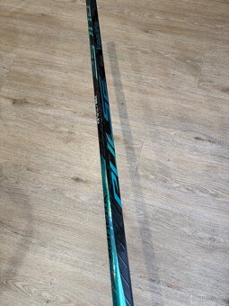 Bauer Pulse, Sr, levá, P28 a P92, Flex: 70,  77 a 87 - 6