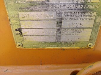 Válec Bomag BW 101 AD - 6