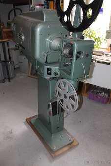 Starožitný filmový projektor Meopta 16mm (2ks) - 6