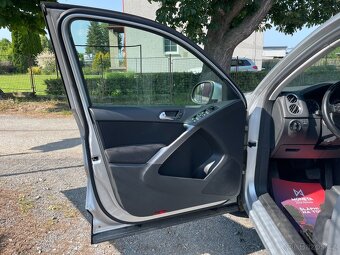 Volkswagen Tiguan 2,0 TDi DSG 4x4, Servis, Senzor - 6