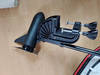Prodám člun Intex Mariner4 + elektromotor a další přís. - 6