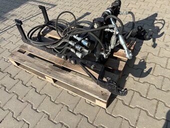 Přední hydraulika, čelní ramena traktor 60HP - 6