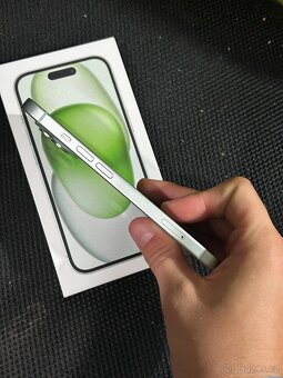 iPhone 15 128GB - 6