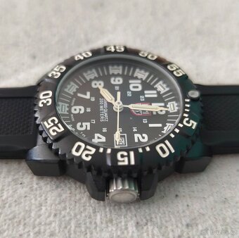 LUMINOX NAVY SEAL CARBON CASE - 6