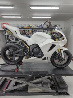HONDA CBR 600 RR 2024 PC69 - 6