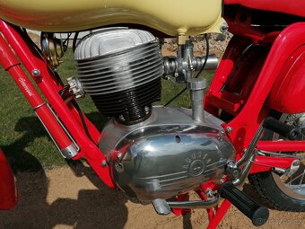 Ducati 125 TS a MV Agusta 125 sport - 6