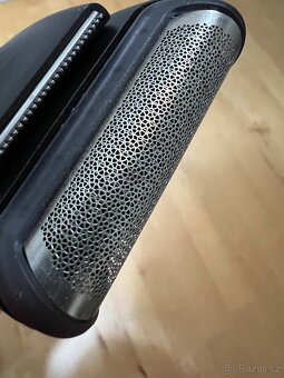 Prodám holící strojek Braun - 6