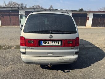 VW Sharan 2003 . - 6