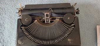 Psací stroj Remington Portable - 6