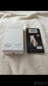 Apple iPhone 8 plus Teď 64 gb IP 68 - 6