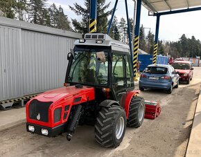 Malotraktor AGT 960 svahový speciál + kabina 50HP - 6