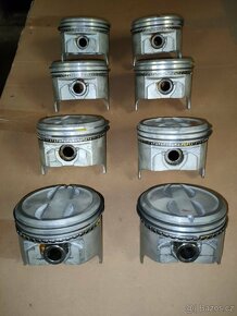GM Small block 305 - sada originál pístů - nepoužité - 6