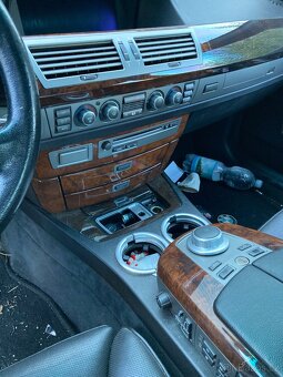 E 65 2005 750i LPG - 6