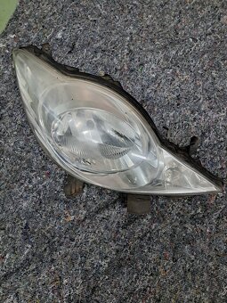 Peugeot 107 kapota, blatníky, přední světla, zadní okno - 6