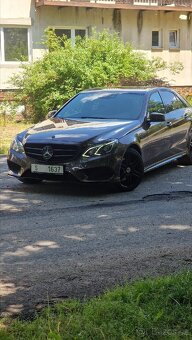 MERCEDES W212 FACELIFT AMG - 6