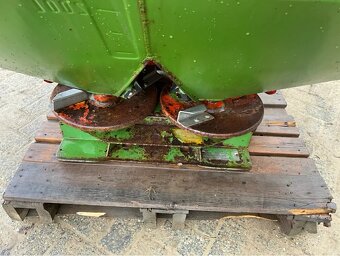 1200L Rozmetadlo AMAZONE ZA-F 1204 - 6