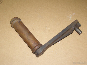 Prodám startovací kliku k motoru Lorenz EA - 6