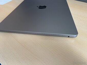 Macbook Air 15.3" (2023) - M2/8GB/256GB/97% BATERIE + ZÁRUK - 6