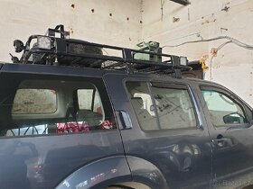 Zahradna ,hagusy, nissan pathfinder 2,5 dci - 6