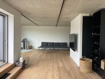 Prodej novostavby bytu 3+kk, CP. 163,6 m2 s terasou, garážov - 6