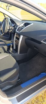 Peugeot 207 R. V. 2011 - 6