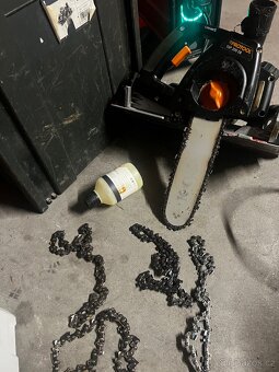 Tesařská řetězová pila protool SSP 200 EB + 5 dalších řetězů - 6