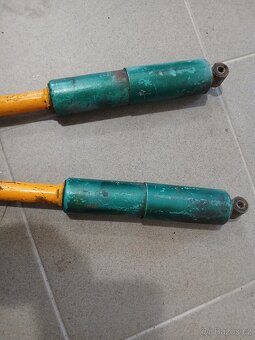 Jawa 50 pionyr - zadni tlumice - 6