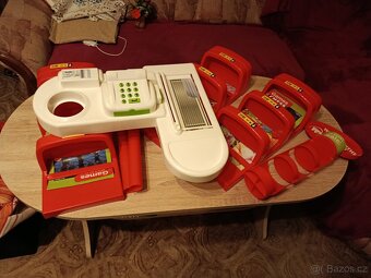 Obchod s doplňky, váha a lednice - 6