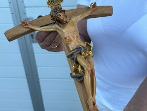 Pěkný dřevěný kříž s malovaným Ježíšem 45cm - 6