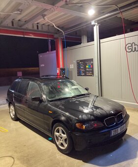 BMW 318d E46 – 85kW, manuál, černá metalíza - 6