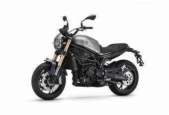 Benelli Leoncino 800 - 6