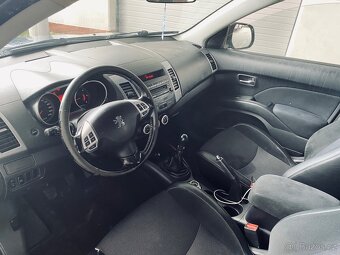 Prodám Suv Peugeot 4007 4x4 2,2 Hdi.Tažné do 2,2T - 6