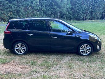Renault Grand Scénic III 2.0 dCi 118kW - 6