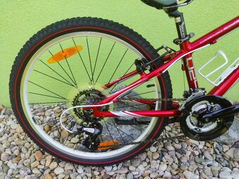 Značkové dětské horské kolo Felt 24" - 6