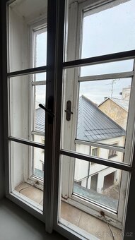 Prodej menšího činžovního domu v historické části Trutnova - 6