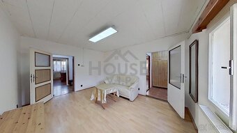 Prodej rodinného domu 4+1 na pozemku 938 m2 s prostornou díl - 6