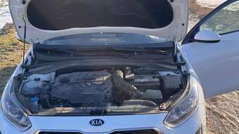 Kia Ceed 1.6 CRDI 100 KW, Kombi, ČR, DPH - 6