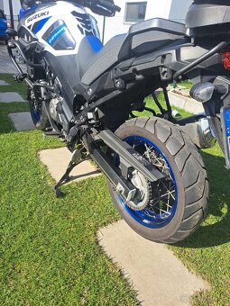 Suzuki V-Strom XT 650 - 6