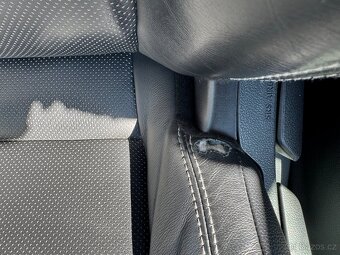 Toyota Corolla 2,0Hybrid 112kw Executive 2019 - 6