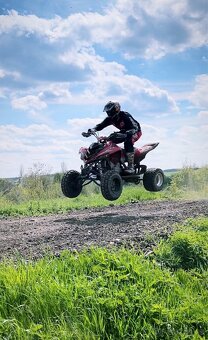 Čtyřkolka Yamaha raptor 700r s SPZ - 6