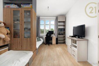 Prodej prostorného bytu 3+kk (94 m²) po rekonstrukci – Pa... - 6
